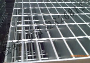 金拓格柵板 高空作業(yè)與水電領(lǐng)域的高品質(zhì)建筑裝飾材料